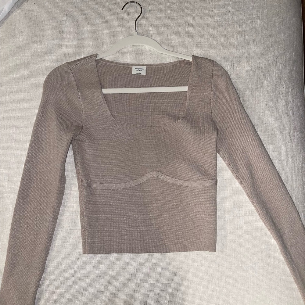 Abercrombie knit top